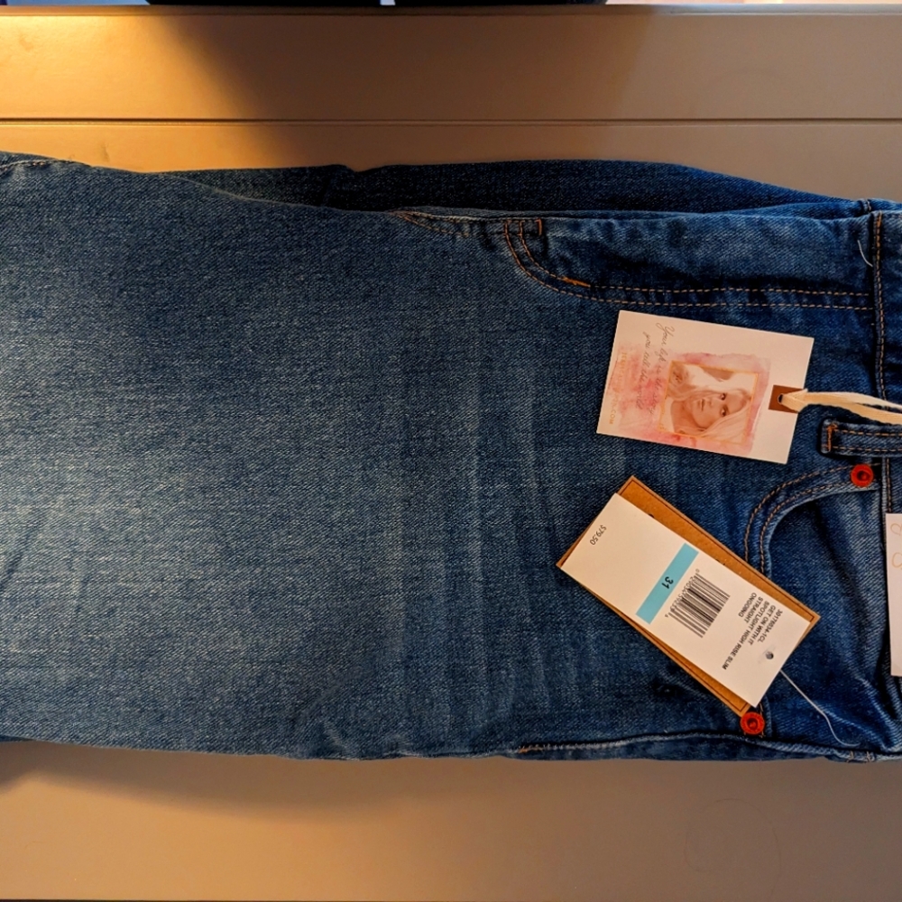 Jessica Simpson Jeans size 31 new with tags